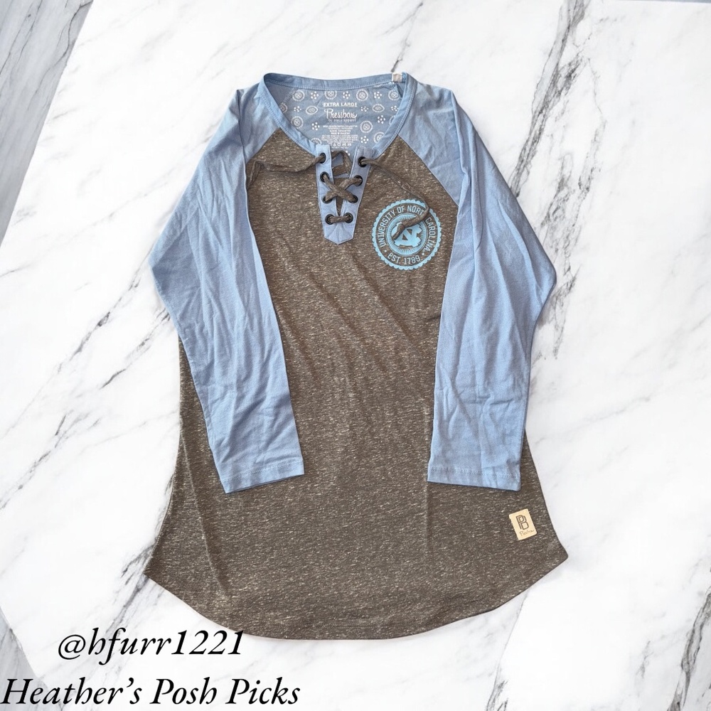 WOMEN'S UNC JERSEY STYLE SHIRT - PRESSBOX BY ROYCE APPAREL SIZE XL